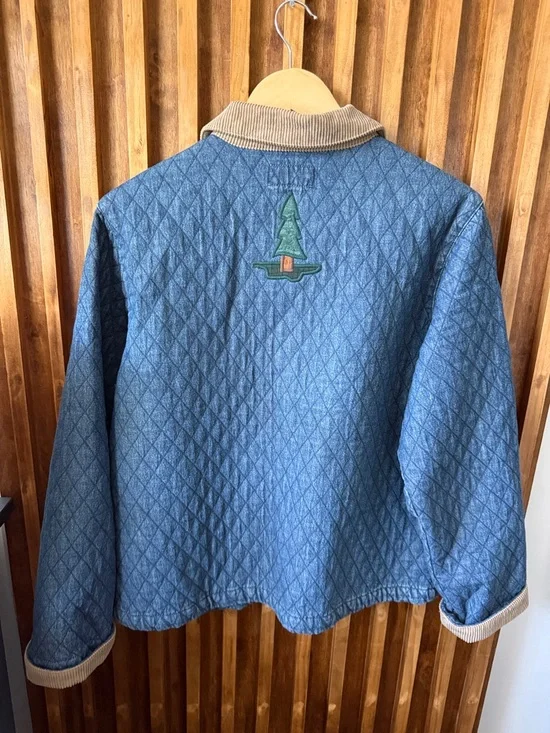 Vintage Haik's 90s Blue Quilted Button Front Chore Bear Barn Jacket. L - Picture 3 of 12